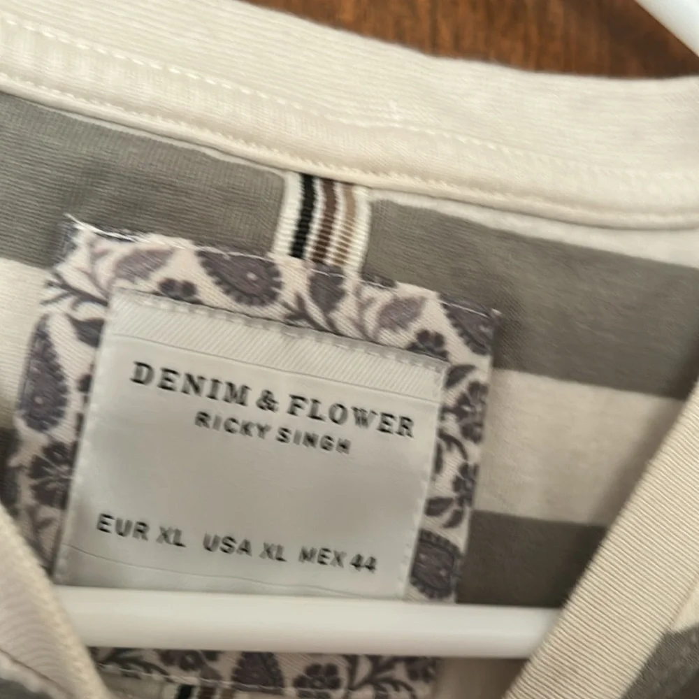 Denim & Flower Gray and White Striped Tee - Picture 2 of 6